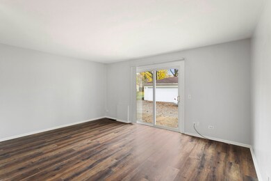 936 N Brainard St unit 38, Naperville, IL 60563 - photo 3