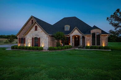 Great lighting all the way around the house