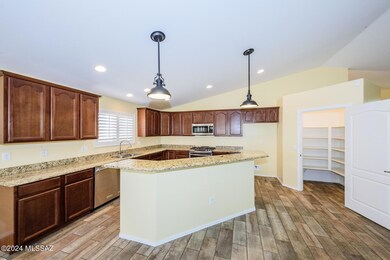 485 W. Chatfield St