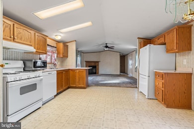 523 Canter Rd, Wilmington, DE 19810 - photo 4