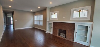 4138 W Barry Ave unit 2, Chicago, IL 60641 - photo 2