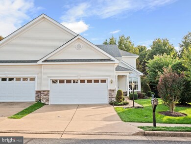 6964 Walnut Hill Dr, Gainesville, VA 20155 - photo 2