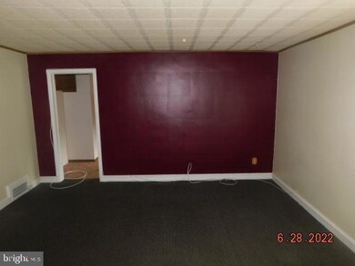 10 Maplewood Ave, Penns Grove, NJ 08069 - photo 3