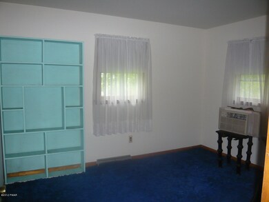 1208 Delaware Dr, Matamoras, PA 18336 - photo 3