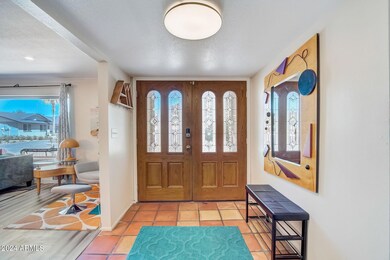 6-web-or-mls-N 22nd Pl-006