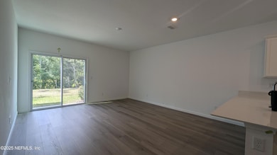 559 Holly Lakes Dr, Orange Park, FL 32073 - photo 5