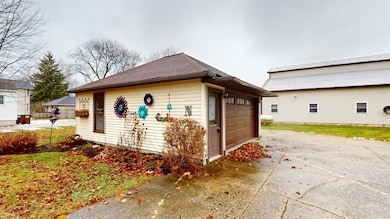 620 Water St, Woodville, OH 43469 - photo 7