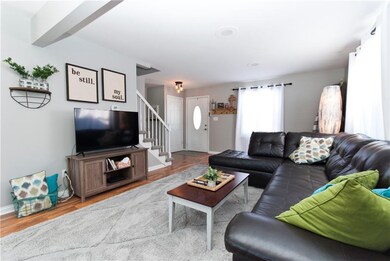 817 Deerfield Rd, Anderson, IN 46012 - photo 4