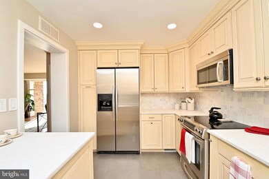 5901 Mount Eagle Dr unit 1509, Alexandria, VA 22303 - photo 7