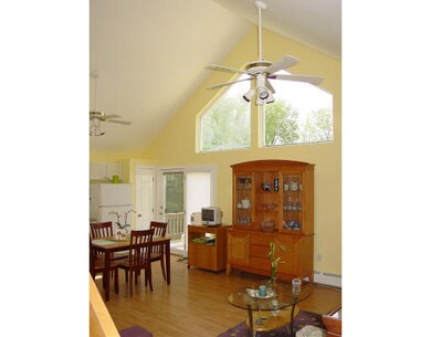 365 Baldwin Dr, Leominster, MA 01453 - photo 5