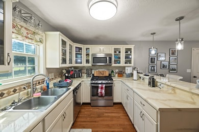 128 Rustling Oaks Dr, Sparta, TN 38583 - photo 7