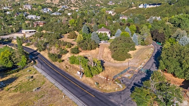 10665 S 2340 E, Sandy, UT 84092 - photo 2