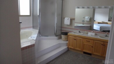 unlisted-address, Redmond, OR 97756 - photo 2