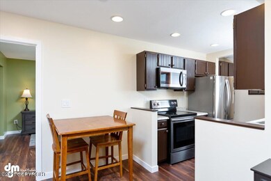Kitchen/Dining area