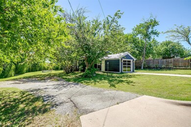 124 Oakridge Dr, Weatherford, TX 76086 - photo 5