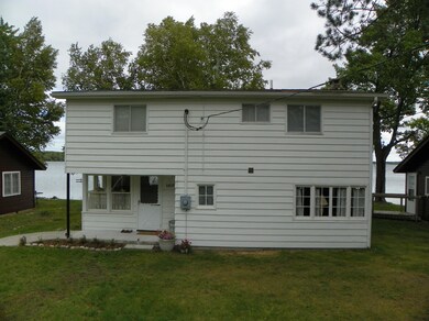 6438 Paradise Trl, Carp Lake 004