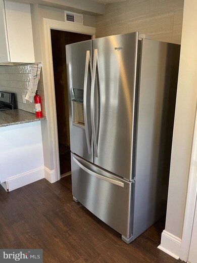 21 Grove St, Haddonfield, NJ 08033 - photo 3