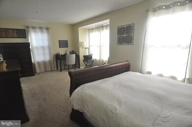 3909 Elkhorn Cir, Bowie, MD 20716 - photo 5