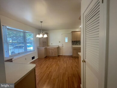 3905 Flagstone Terrace, Alexandria, VA 22306 - photo 5