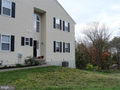 1135 Sageview Dr, Pottstown, PA 19464 - photo 3