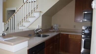 41 Parkhurst unit L2, Cavendish, VT 05153 - photo 2