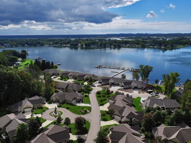 16115 Shoreview Dr unit 18, Spring Lake, MI 49456 - photo 2