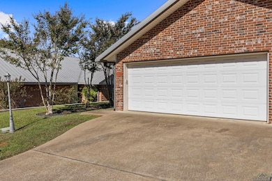 1807 Paverstone Ln, Longview, TX 75605 - photo 3