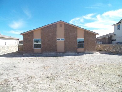 609 Villa Romero Dr, El Paso, TX 79928 - photo 2