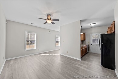 122 Sherman Ct, Raeford, NC 28376 - photo 4