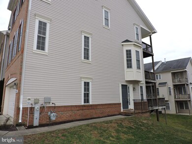 8427 Ice Crystal Dr, Laurel, MD 20723 - photo 2