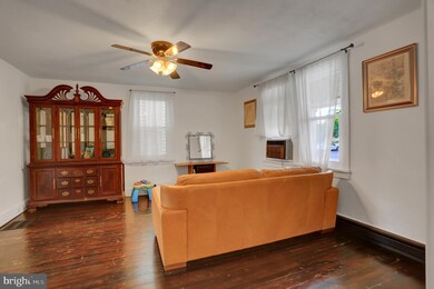 522 S Main St, Chambersburg, PA 17201 - photo 5