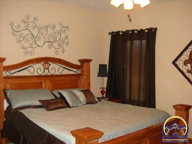 6325 SW 48th Ln, Topeka, KS 66610 - photo 6