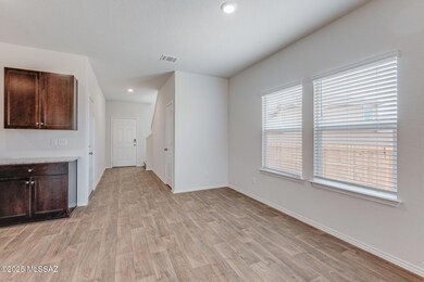 10401 W Guildford Ln, Marana, AZ 85653 - photo 3