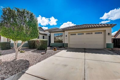 6-web-or-mls-W Capistrano Dr-004