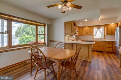 28 Graybill Rd, Leola, PA 17540 - photo 6