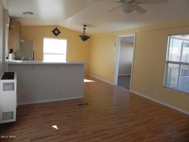 Living Room/Breakfast Bar