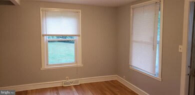 24 1/2 School Ln, Ardmore, PA 19003 - photo 2