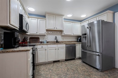 121 Plainfield Way, Bowling Green, KY 42104 - photo 3