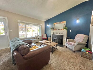 4613 Memorie Ln, Klamath Falls, OR 97603 - photo 5