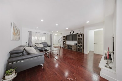 9775 Via Roma, Burbank, CA 91504 - photo 5