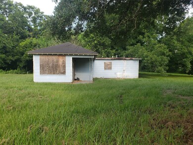 2217 Norvell Ave, Bay City, TX 77414 - photo 2