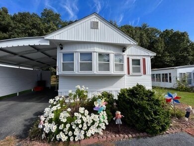 10 Saint James Cir, Hudson, MA 01749 - photo 2