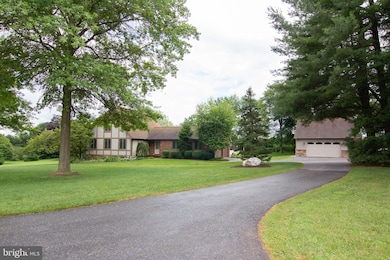 4412 Cherry Tree Ln, Sykesville, MD 21784 - photo 2