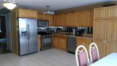 29 Harris Ln, Staten Island, NY 10309 - photo 7