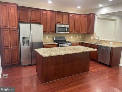 23087 Weybridge Square, Broadlands, VA 20148 - photo 5