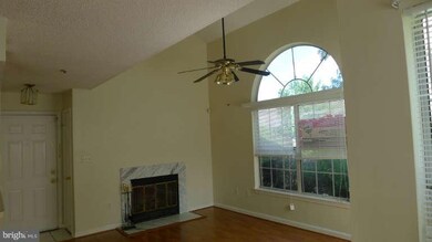 14110 Bowsprit Ln unit 904, Laurel, MD 20707 - photo 6