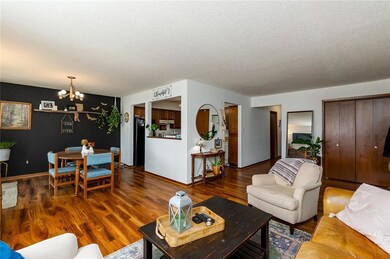 4833 Woodland Ave unit 2, West Des Moines, IA 50266 - photo 6