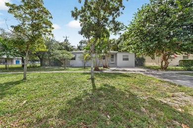 1690 NE 161st St, North Miami Beach, FL 33162 - photo 7