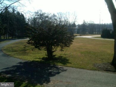 314 Linfield Rd, Pottstown, PA 19464 - photo 5