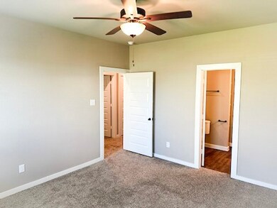 9896 Grosbeak Ln, the Woodlands, TX 77354 - photo 4